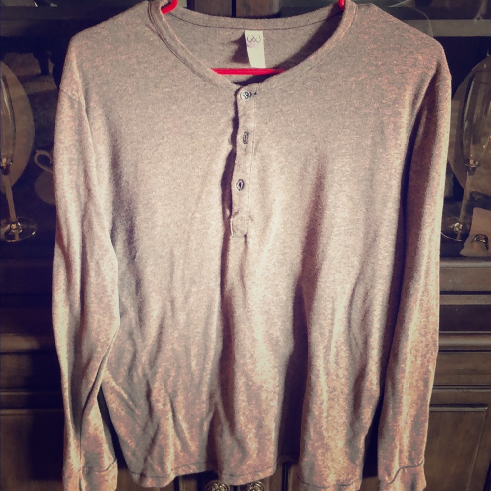 Alternative Henley